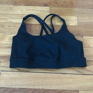 Black Lululemon sports bra